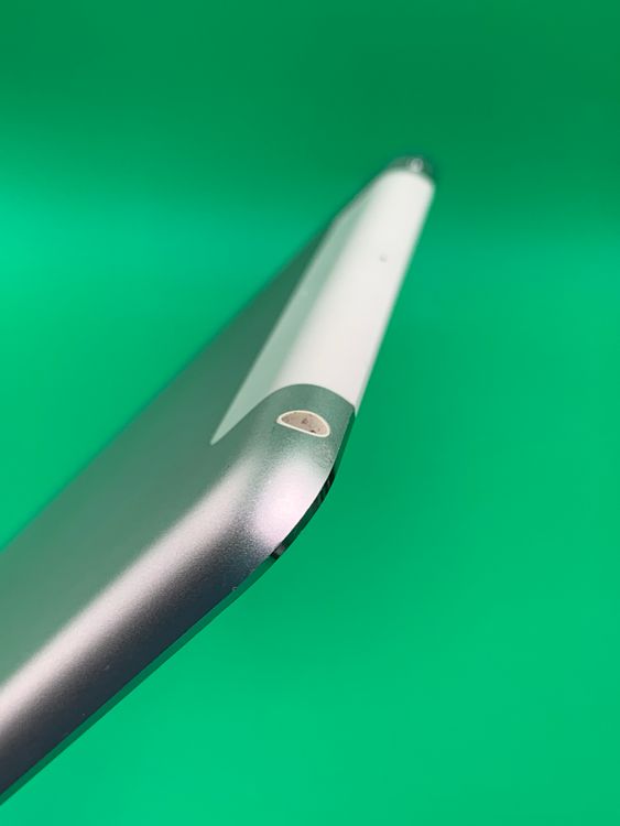 ����� iPad mini ��3���� Wi-Fi+Cellular 16GB����С� docomo��