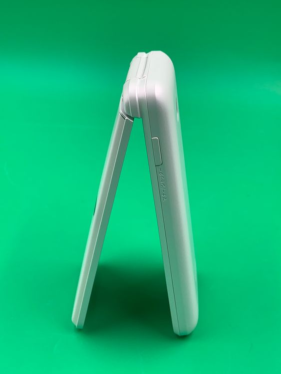 ������ ������ GRATINA 8GB �ۥ磻�� SIM�ե꡼ au �� KYF42
