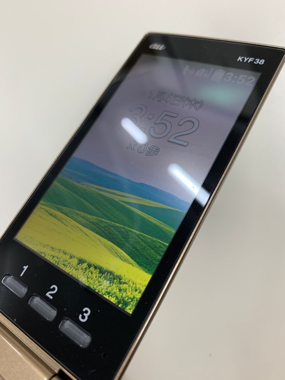 ������ ���󤿤󥱡����� KYF38 4GB �������  KDDI ��