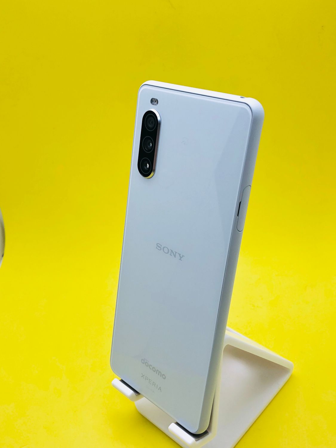 ムスビー｜美品 Xperia 10 II SO-41A 64GB docomo SIMフリー ホワイト 