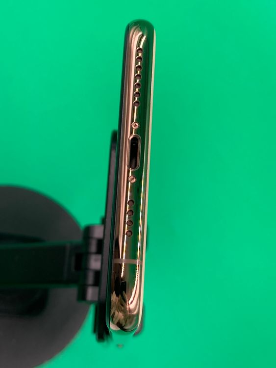  iPhone XS Max 64GB  SIMե꡼ 96% KDDI 