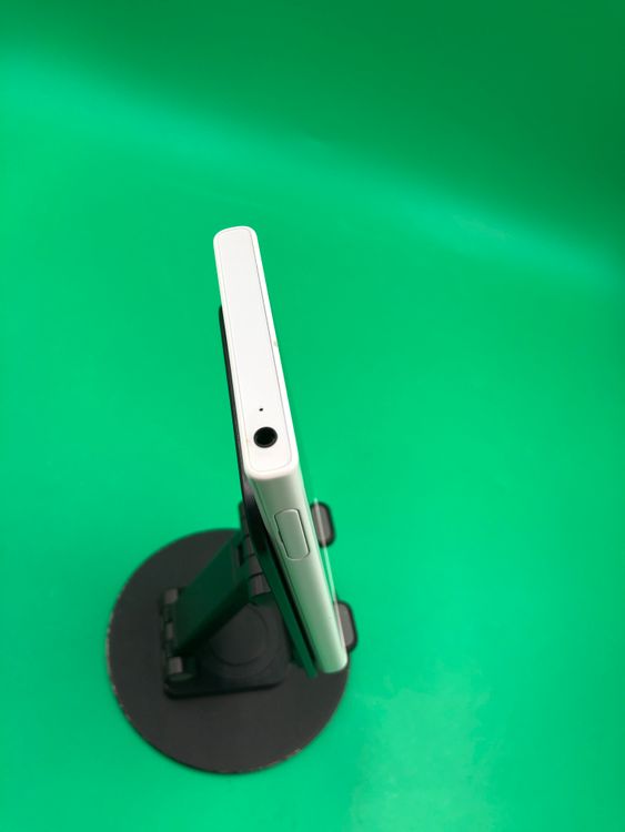 ������ Xperia X Compact 32GB �ۥ磻�� SIM�ե꡼ docomo ��