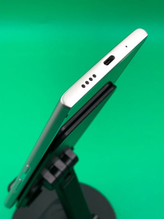 ������ URBANO V04 64GB SIM�ե꡼ ���������ɹ� au ��
