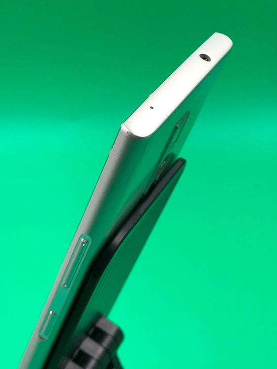 ������ URBANO V04 64GB SIM�ե꡼ ���������ɹ� au ��