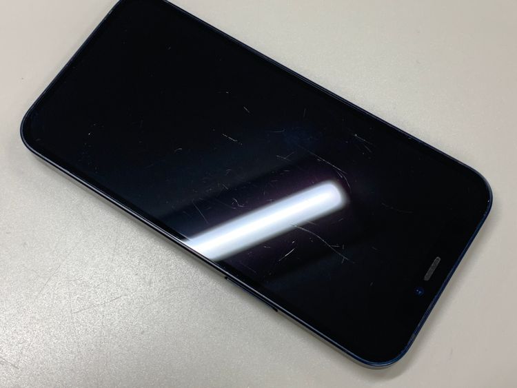 ���Хåƥ꡼���� iPhone 12 mini 64GB �֥�å� docomo ��