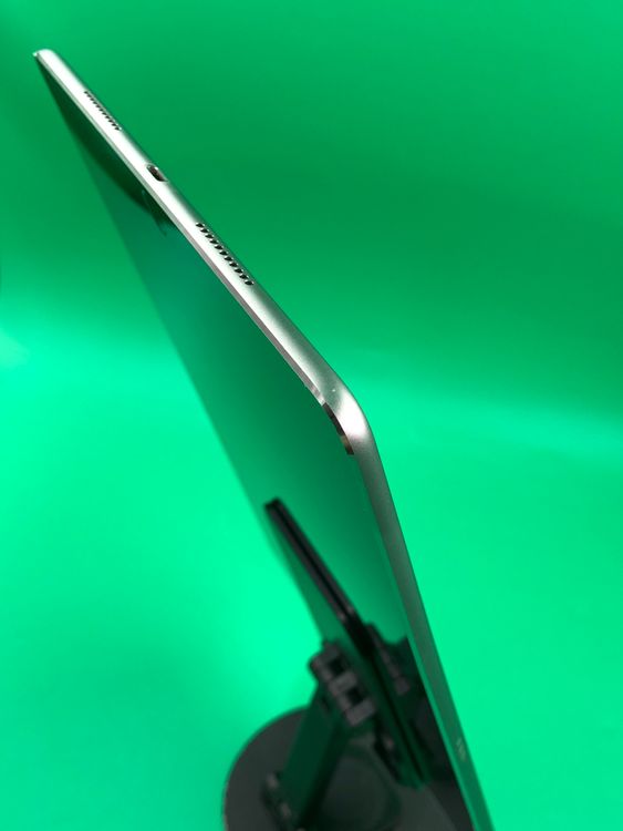 ���Хåƥ꡼���� iPad Pro 10.5����� Wi-Fi 64GB ����С�