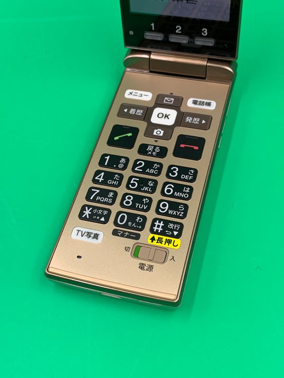 ������ ���󤿤󥱡����� KYF38 8GB �����ѥ󥴡���� KDDI ��