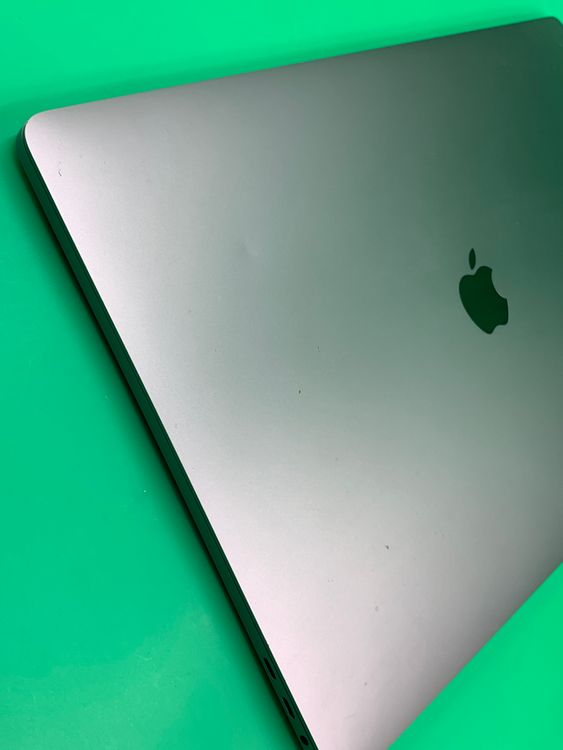 ����� MacBook Pro 16����� Core i7 2.6GHz 16GB 512GB H2