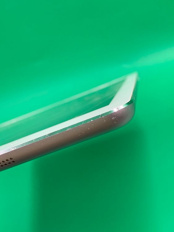 �� �����ƥ��١��������å� iPad Air Wi-Fi + Cellular 16GB