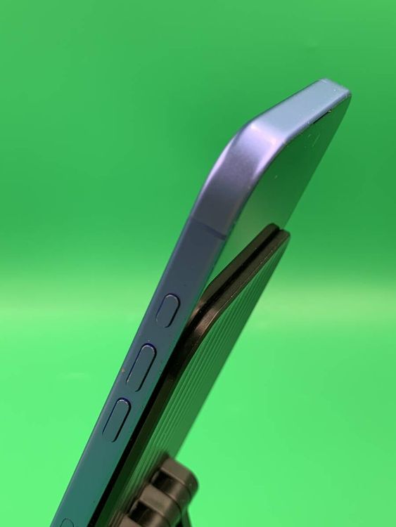 ��� iPhone 16 128GB ����ȥ�ޥ�� ��������84%