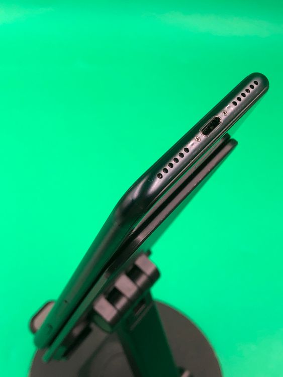 ���Хåƥ꡼���� iPhone SE ��3���� 64GB �ߥåɥʥ��� SIM�ե꡼