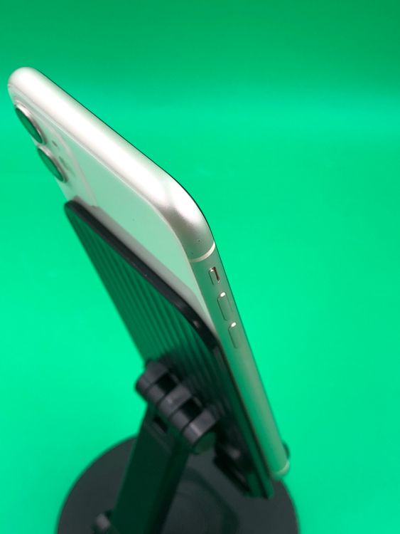 ������ iPhone 11 128GB �ۥ磻�� ��������100%  SoftBank ��