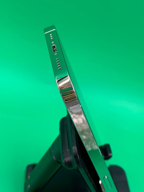 ������Ʊ�� iPhone 13 Pro 128GB ����С� ��������100% SoftBank ��