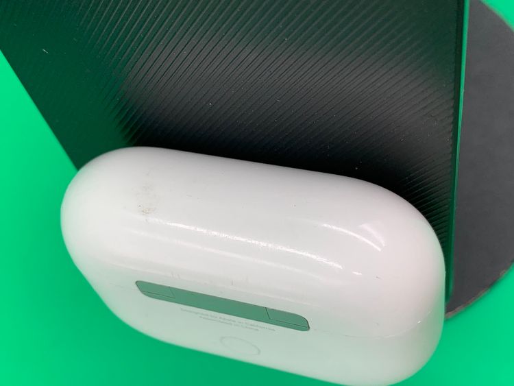 ����� AirPods Pro ��2���� Lightning ���������ɹ� �ۥ磻��