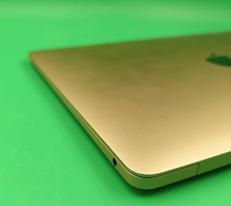 ��� MacBook Air Retina 13����� 2020 256GB ������� ������������