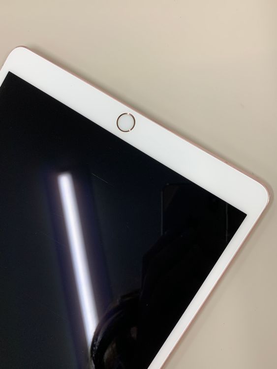 ������ iPad Pro 10.5����� Wi-Fi+Cellular 64GB ��������100%