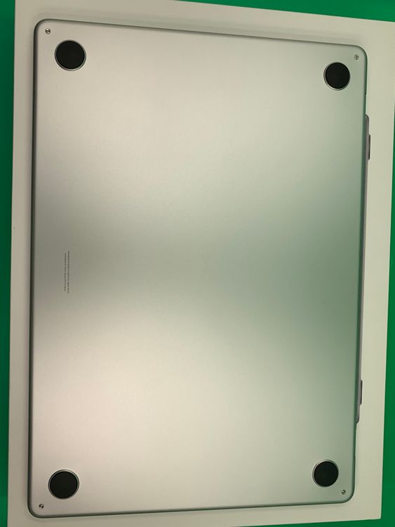 ������Ʊ�͡�����19�� MacBook Air 15����� M3 2024 24GB 512GB