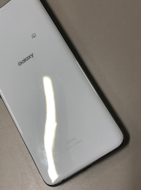 ���Хåƥ꡼���� Galaxy A20 32GB �ۥ磻�� SIM�ե꡼ KDDI ��