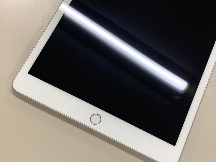 ����� iPad ��8���� Wi-Fi+Cellular 32GB ����С� docomo ��
