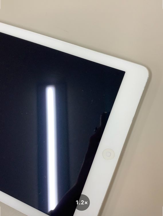 ������󥯡������ƥ��١��������å� iPad Air ���� Wi-Fi+Cellular 16GB