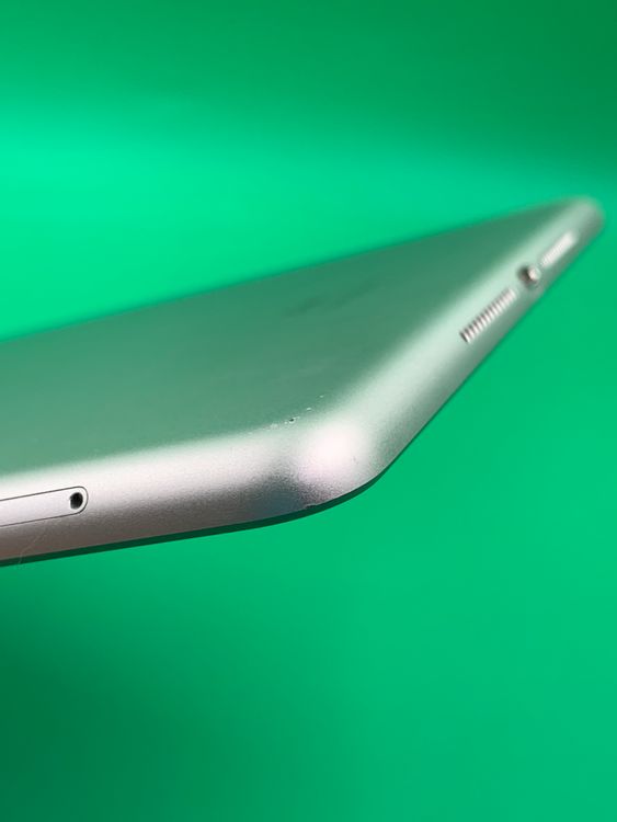 �����礤���� iPad ��9���� Wi-Fi+Cellular 64GB SIM�ե꡼
