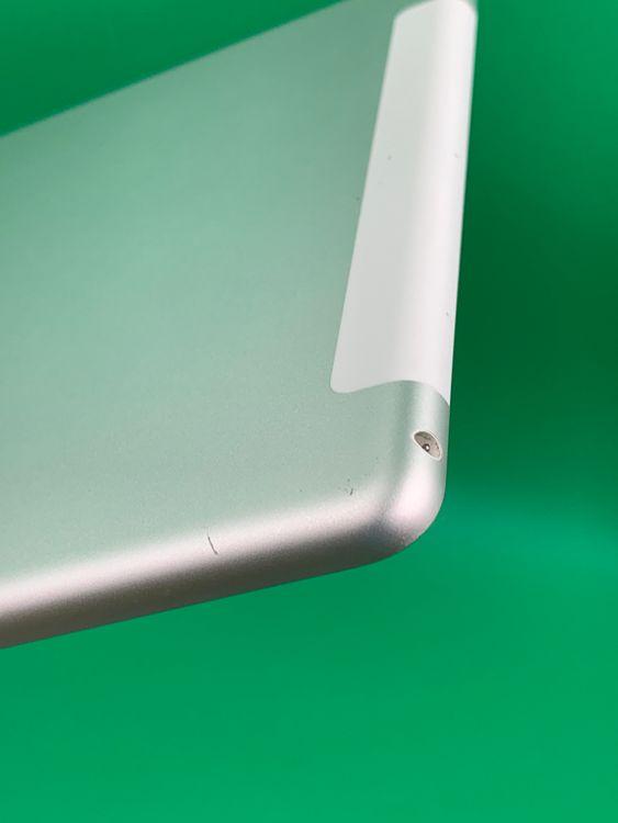 ������ iPad ��9���� Wi-Fi+Cellular 64GB SIM�ե꡼ ��������87%