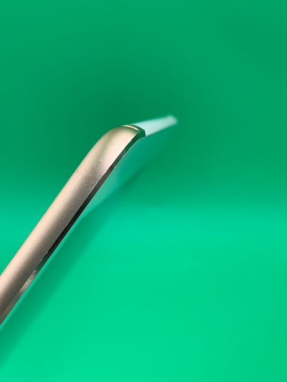 ��������� iPad Air ��2���� Wi-Fi+Cellular SIM�� ����Ǥ���