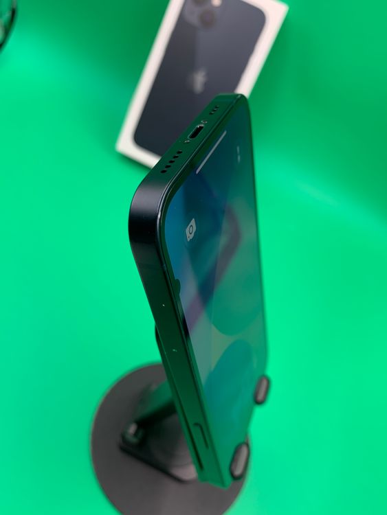 ���Хåƥ꡼���� iPhone 13 256GB �ߥåɥʥ��� SIM�ե꡼