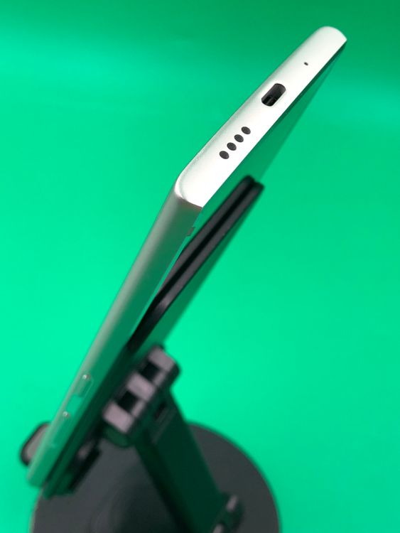 ���������� URBANO V04 64GB SIM�ե꡼ ���������ɹ�  au �� H2
