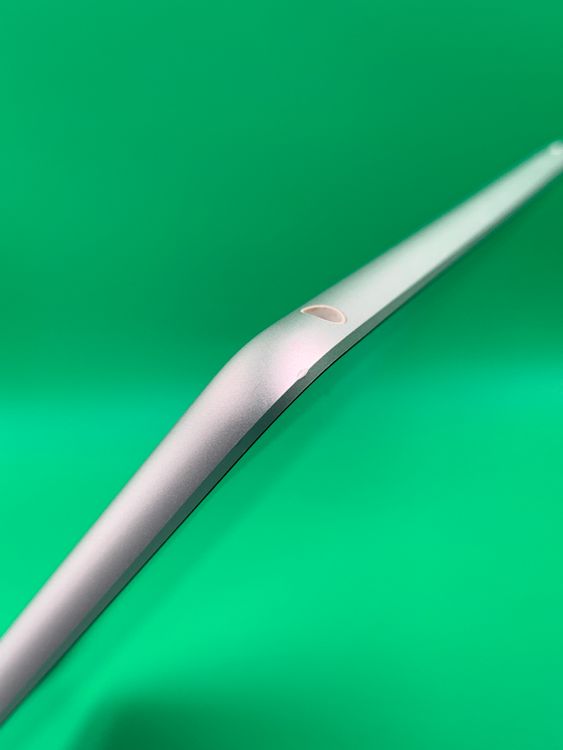 �����礤���� iPad ��9���� Wi-Fi 256GB ����С�