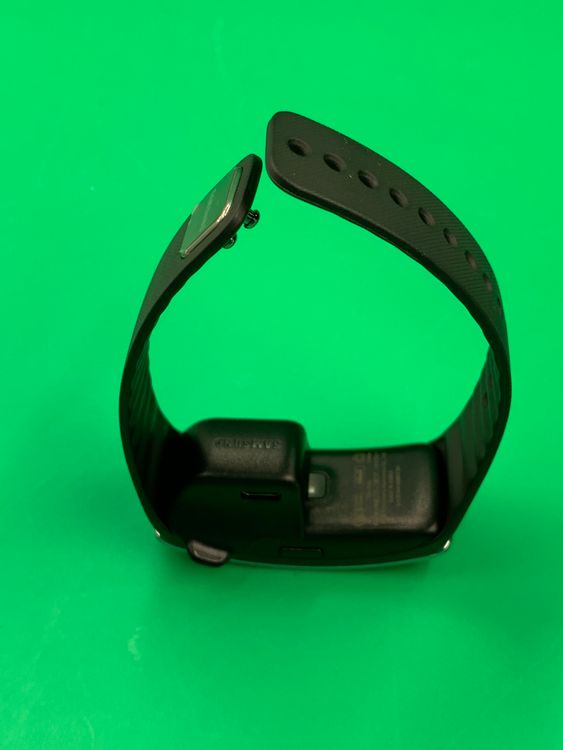 ������ Gear Fit (808F) 4GB �������� SM-R350 �֥�å�
