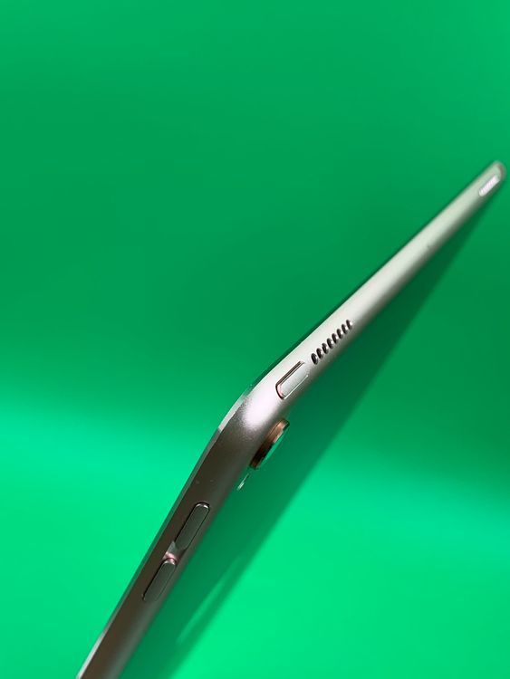 ����� iPad Pro 10.5����� Wi-Fi 64GB ������������� ��������91%