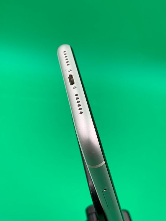  iPhone XR 64GB  SIMե꡼ 91% KDDI 