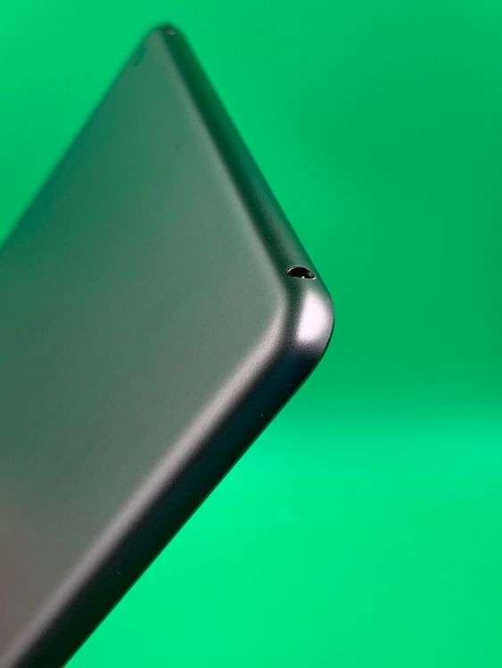 ����� iPad ��9���� Wi-Fi 64GB ���ڡ������졼 ��������85%