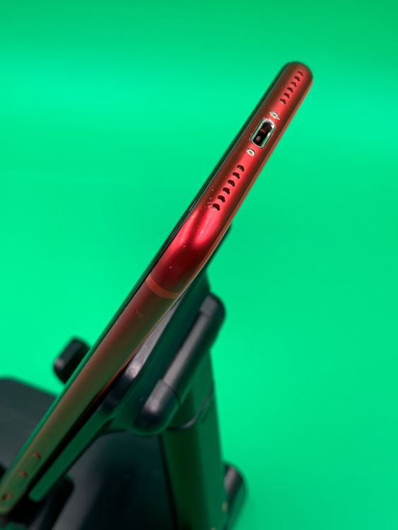 ���Хåƥ꡼���� iPhone SE ��2���� 256GB SIM�ե꡼ ��������100%