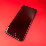 Хåƥ꡼100%iPhoneSE(3)64GBߥåɥʥ SIMե꡼MUS-136