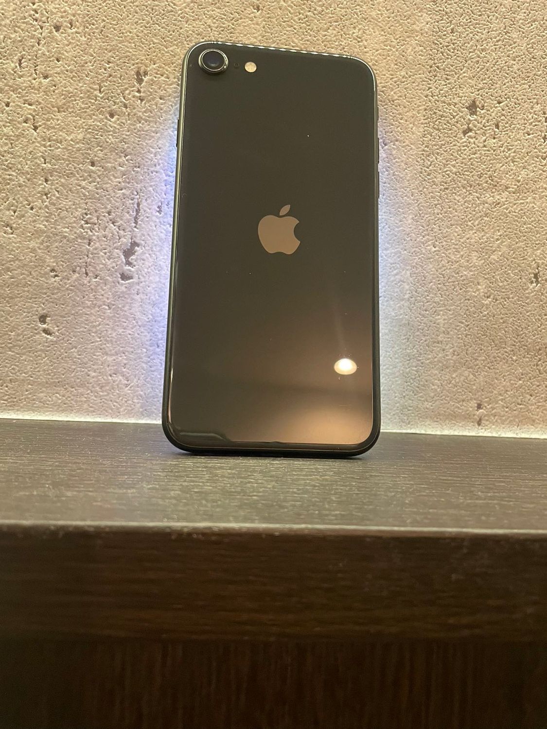 ムスビー｜超美品 iPhoneSE2 128GB SIMフリー ブラック バッテリー86 