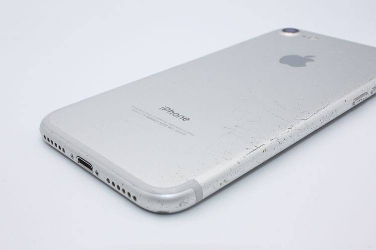 iPhone7 32GB SIMフリー Silver