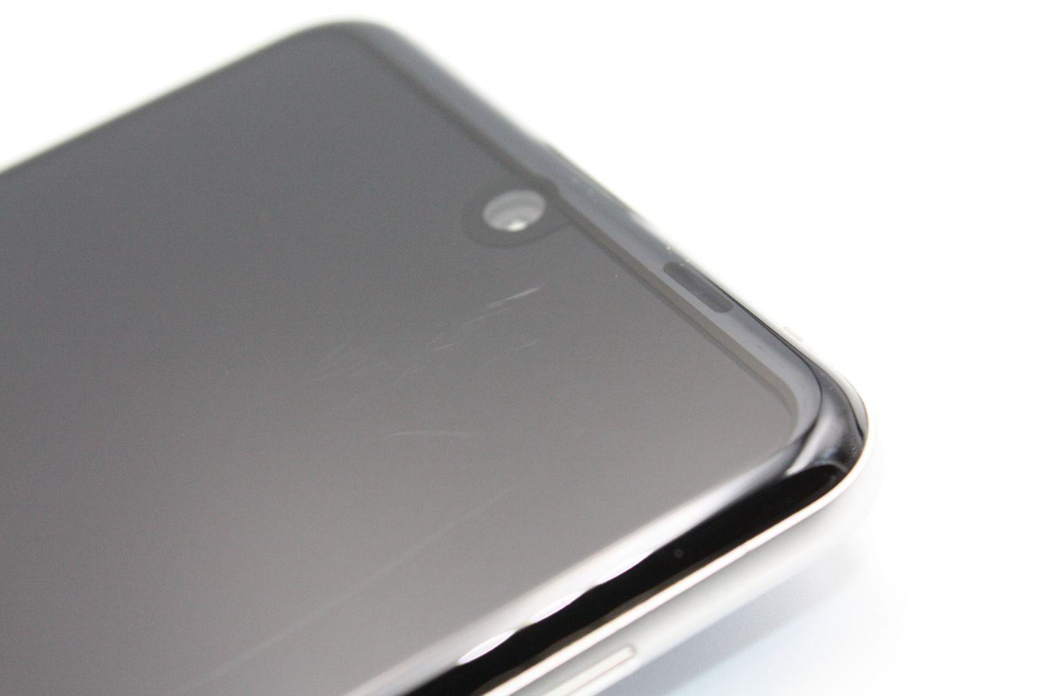 ムスビー｜美品 AQUOS R3 SHV44 ホワイト SIMフリー【AQUOS R3 SHV44