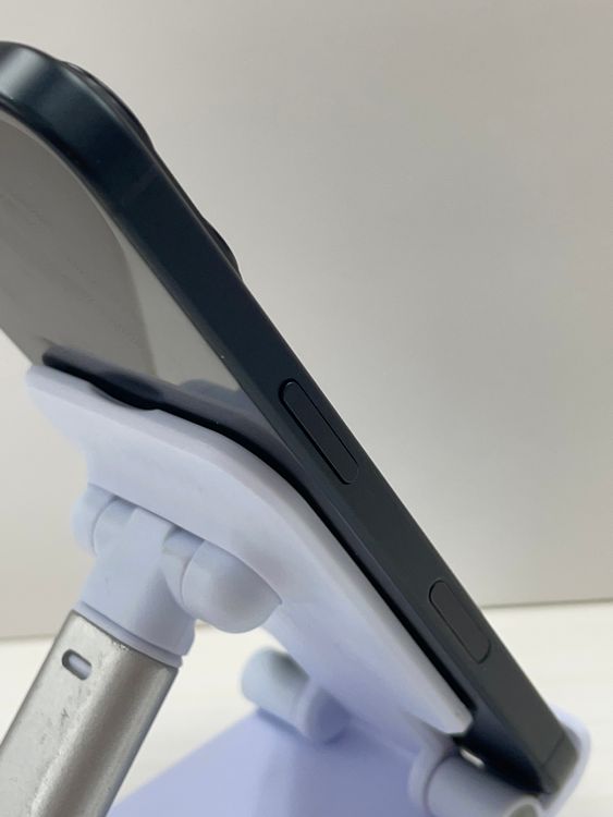 �Хåƥ꡼94% ��������:O iPhone 16 128gb �֥�å�