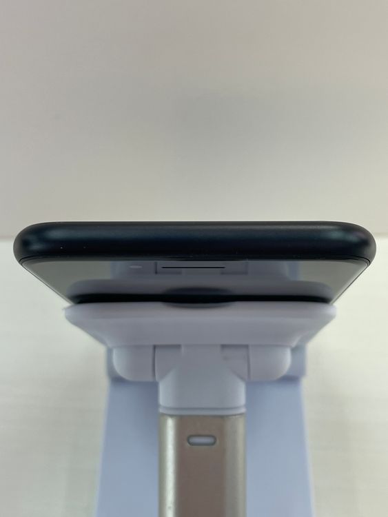 ���ʡ��Хåƥ꡼99% iPhone Se 3���塡64gb �ߥåɥʥ���