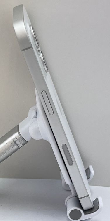 �Хåƥ꡼��90% ��������:O iPhone 16 128gb �ۥ磻��