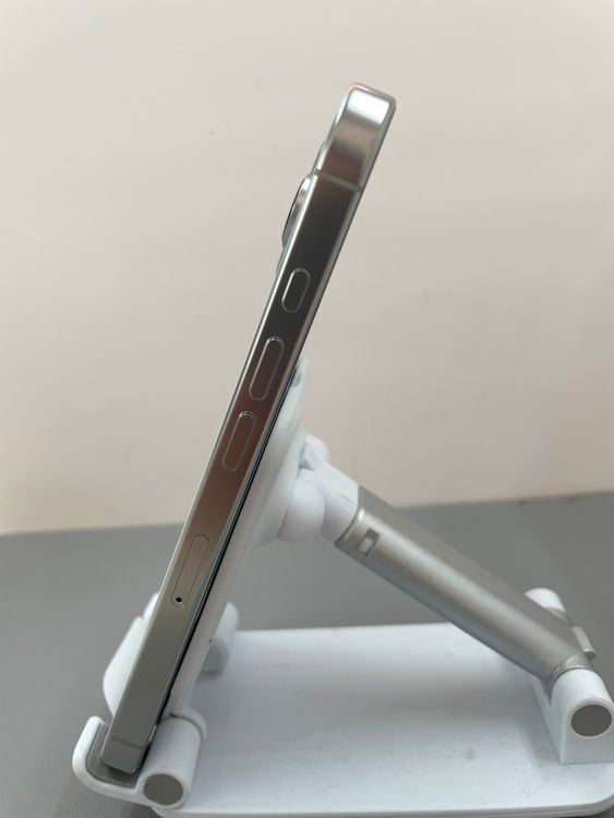 ���ʸ��ʡ�iPhone 16Pro 128gb �ۥ磻��