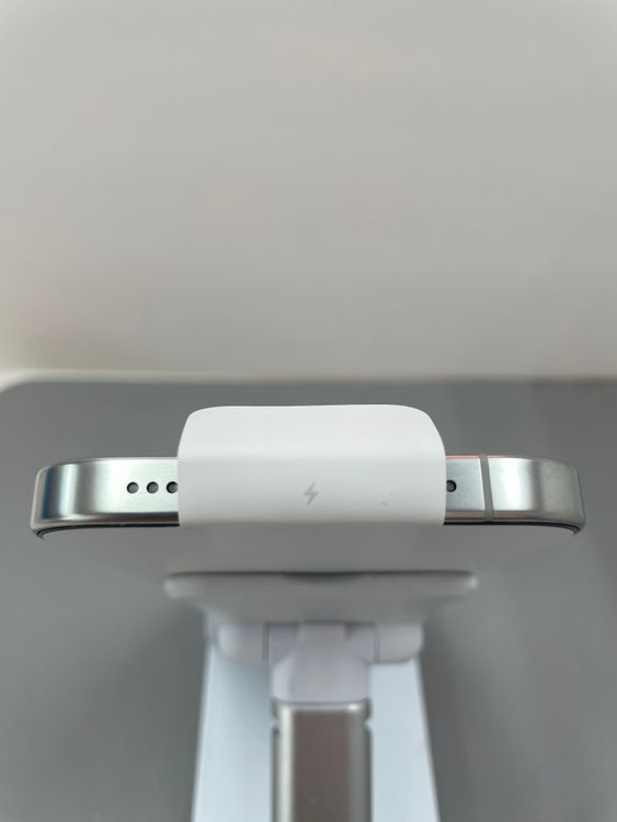 ���ʸ��ʡ�iPhone 16Pro 128gb �ۥ磻��