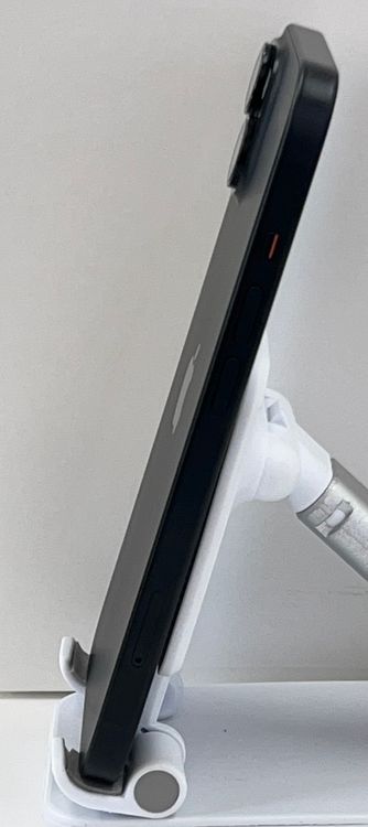 ��������:O iPhone15 128gb �֥�å�