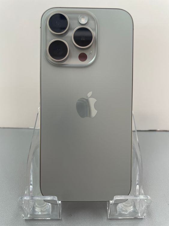 アップル版 超美品 iPhone 15Pro 256gb ナチュラルチタニウム