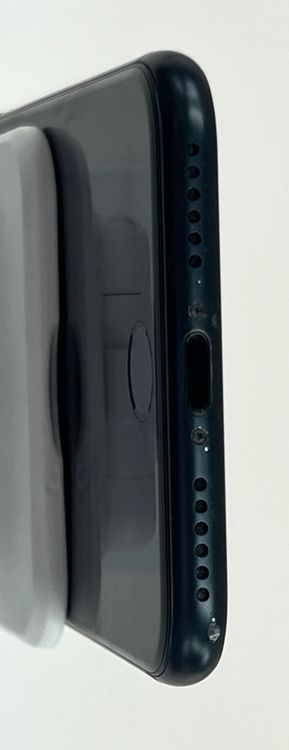 �Хåƥ꡼��95% iPhone SE3 64gb �ߥåɥʥ���