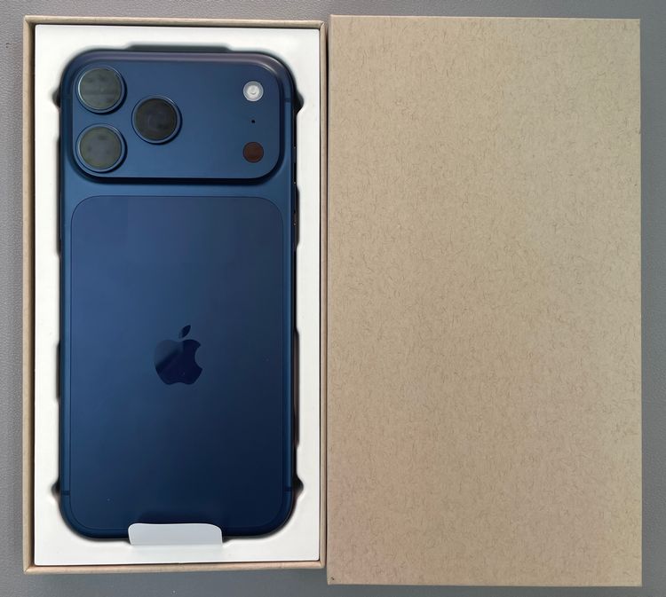 ���ʸ��ʡ�iPhone 17Pro 256gb �ǥ����ץ֥롼