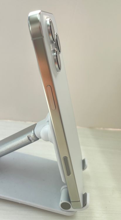 Ķ���ʡ��Хåƥ꡼99��iPhone 16ProMax 256gb �ۥ磻��