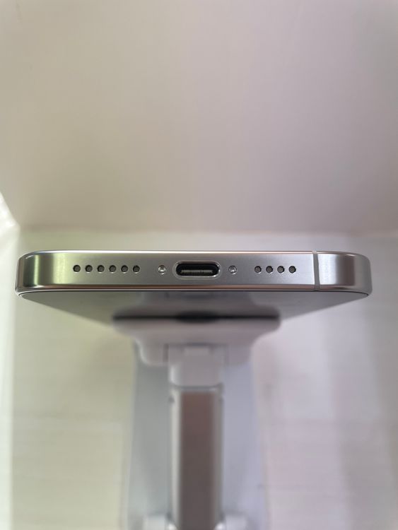 Ķ���ʡ��Хåƥ꡼99��iPhone 16ProMax 256gb �ۥ磻��